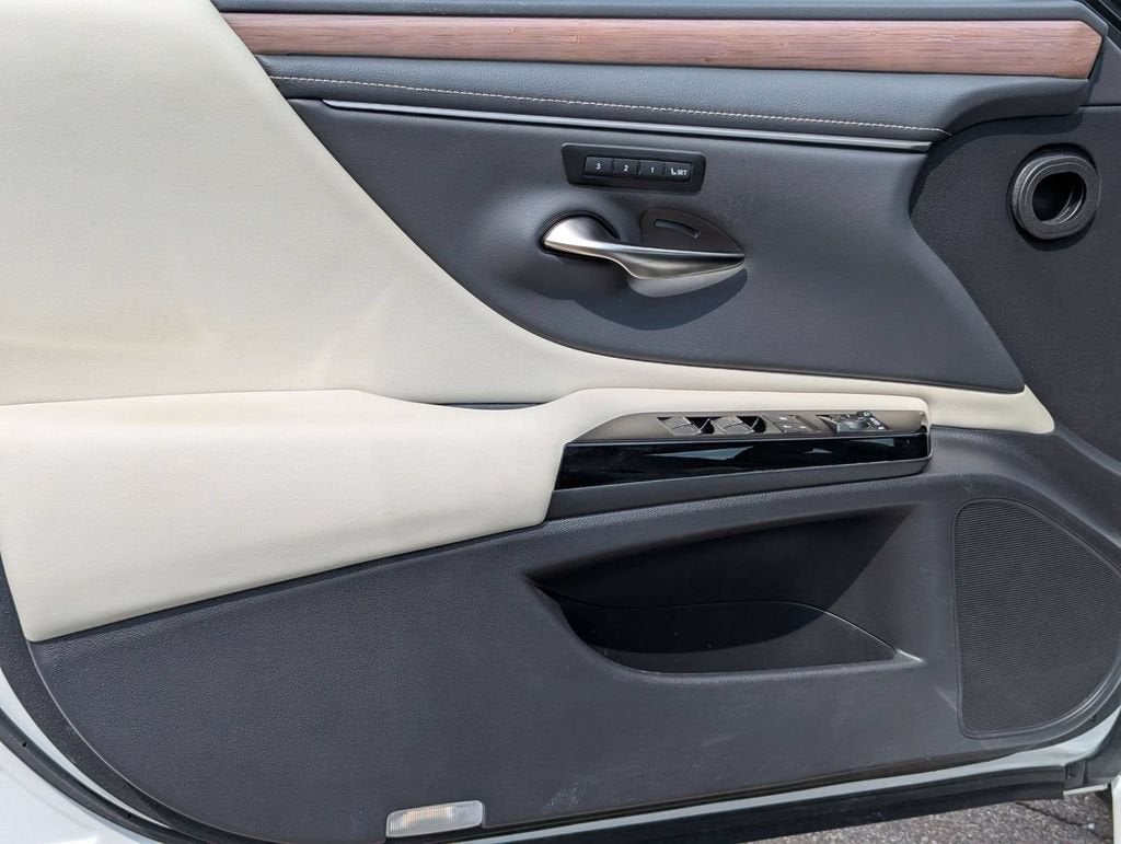 2024 Lexus ES ES 300h