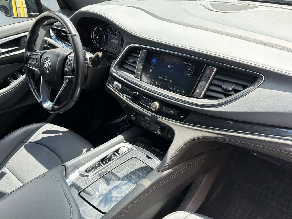 2024 Buick Enclave Essence