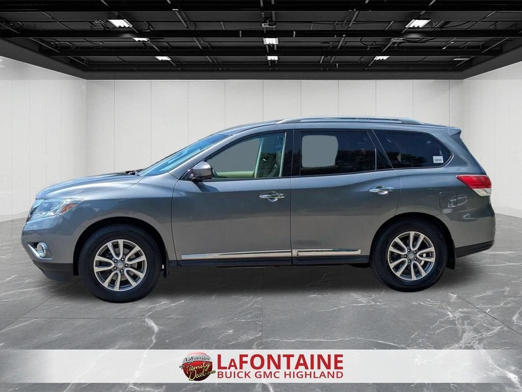 2016 Nissan Pathfinder SL