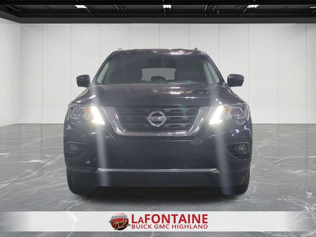 2020 Nissan Pathfinder SL