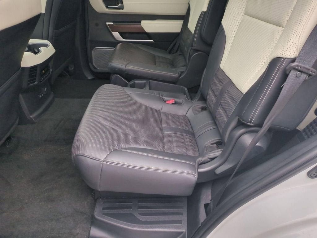 2024 Toyota Sequoia SR5