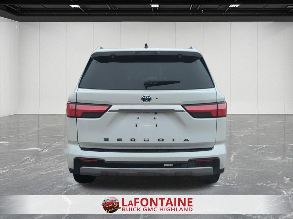 2024 Toyota Sequoia SR5