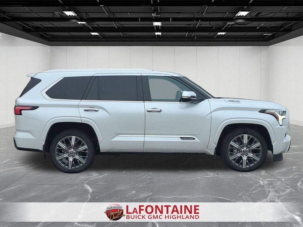 2024 Toyota Sequoia SR5