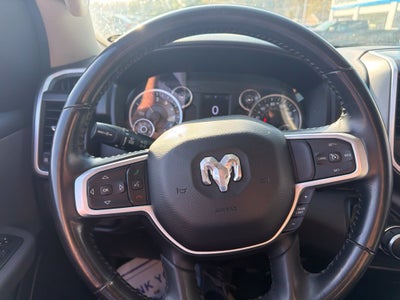 2020 RAM 1500 Big Horn Crew Cab 4x4 5'7" Box