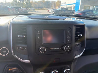 2020 RAM 1500 Big Horn Crew Cab 4x4 5'7" Box