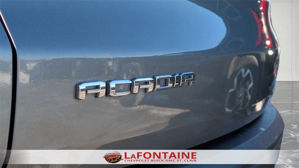 2025 GMC Acadia Elevation