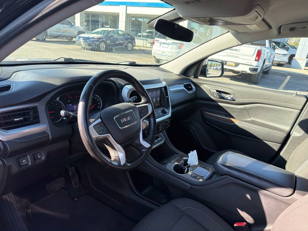 2020 GMC Acadia SLE