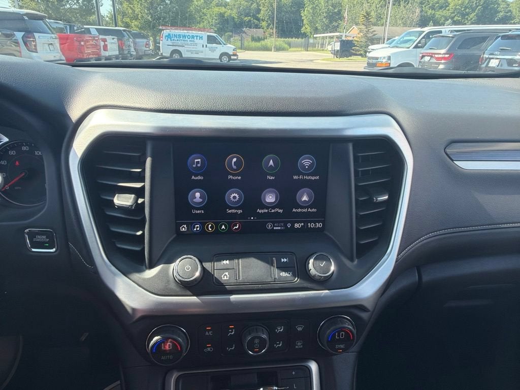 2023 GMC Acadia SLT