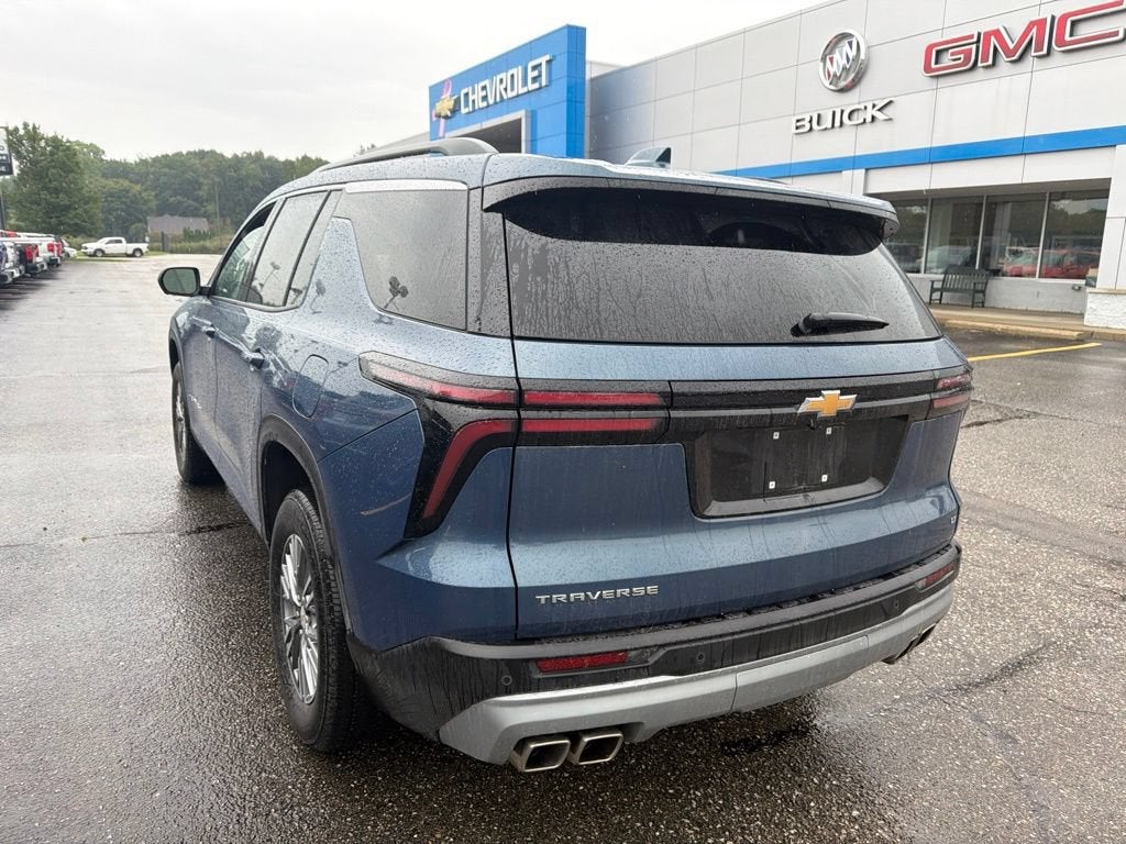2024 Chevrolet Traverse LT