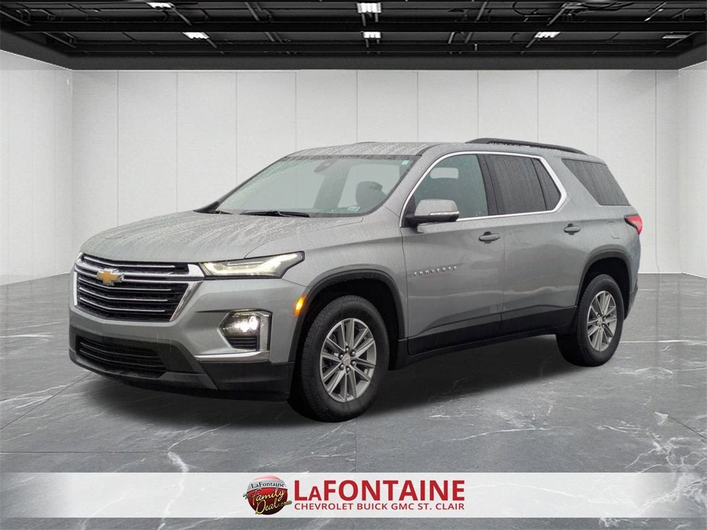 2023 Chevrolet Traverse LT Cloth