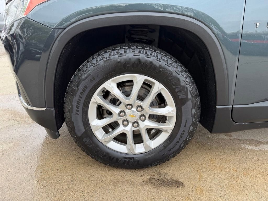 2021 Chevrolet Traverse LT Cloth