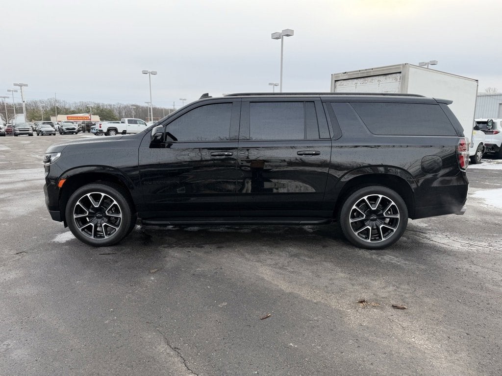 2024 Chevrolet Suburban RST