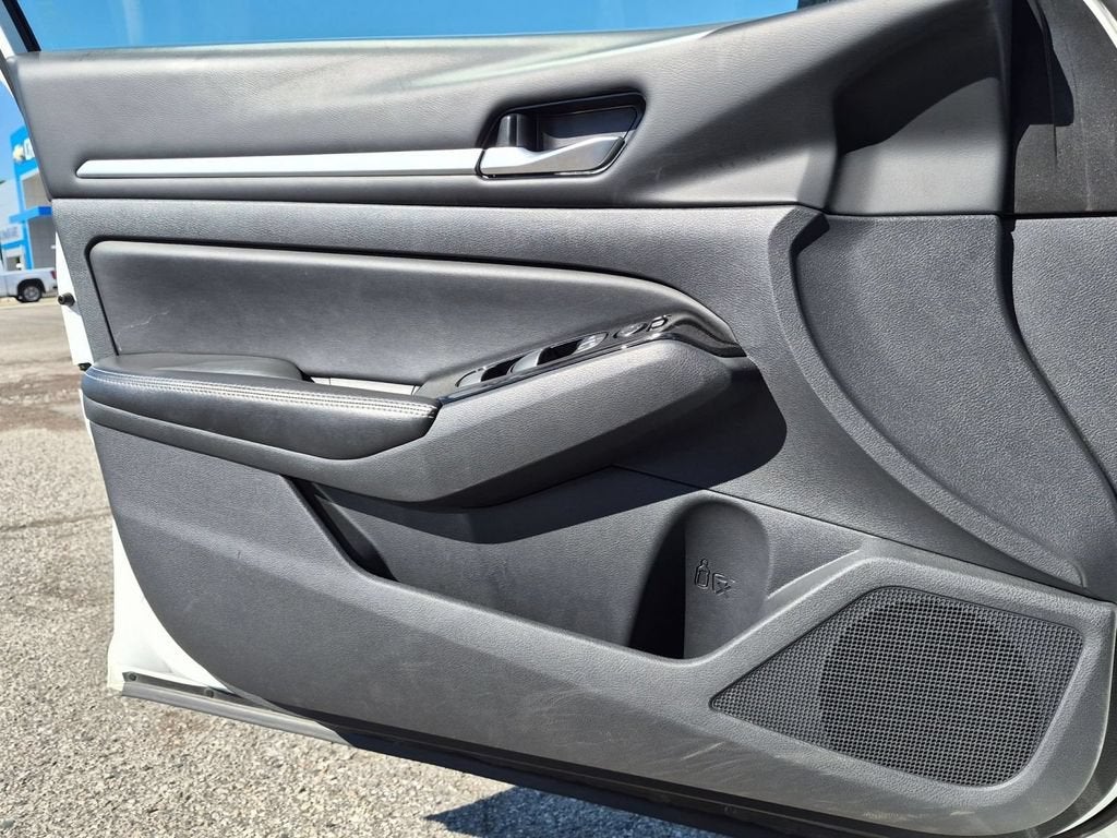 2023 Nissan Altima SV FWD