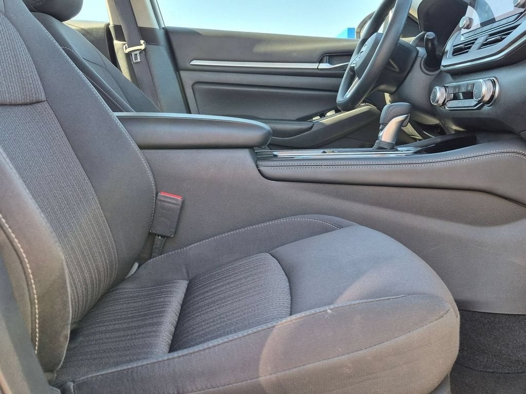 2023 Nissan Altima SV FWD