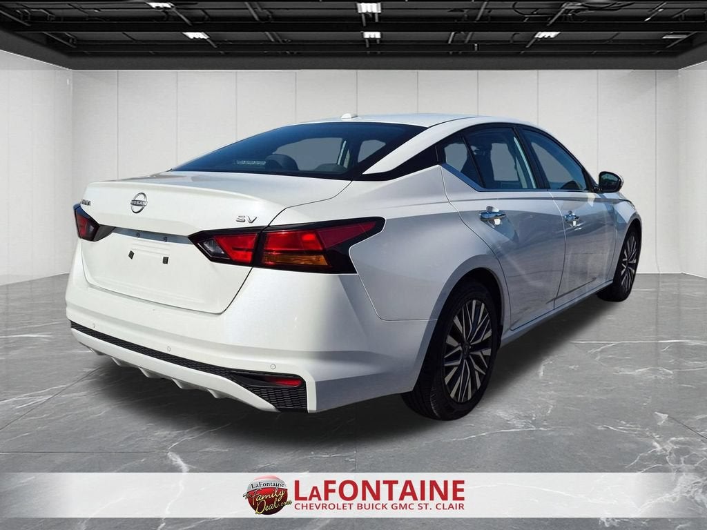 2023 Nissan Altima SV FWD