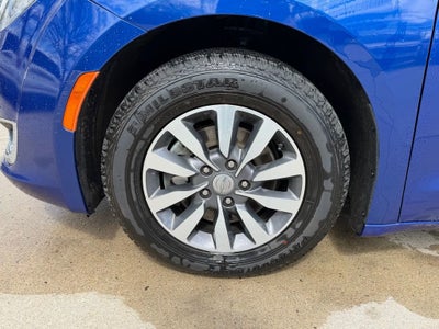 2020 Chrysler Pacifica Touring L Plus