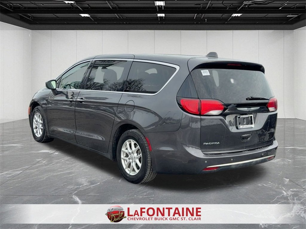2020 Chrysler Pacifica Touring