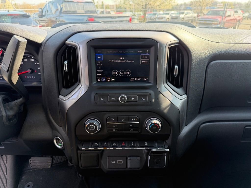 2022 Chevrolet Silverado 1500 Custom Trail Boss