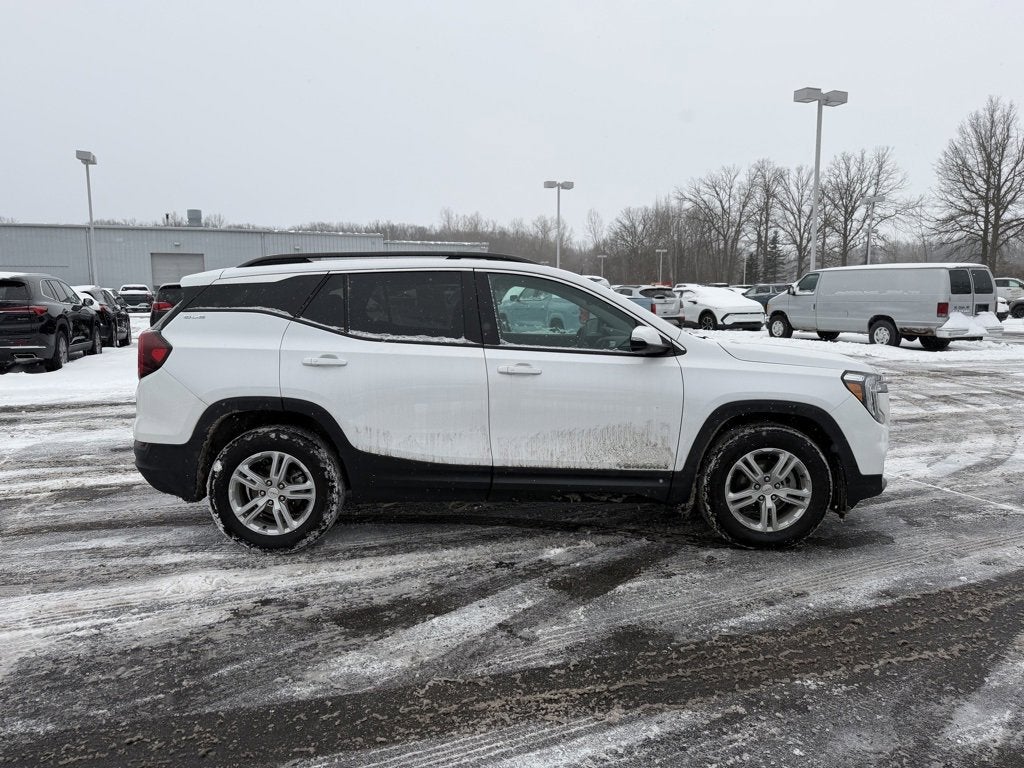 2023 GMC Terrain SLE