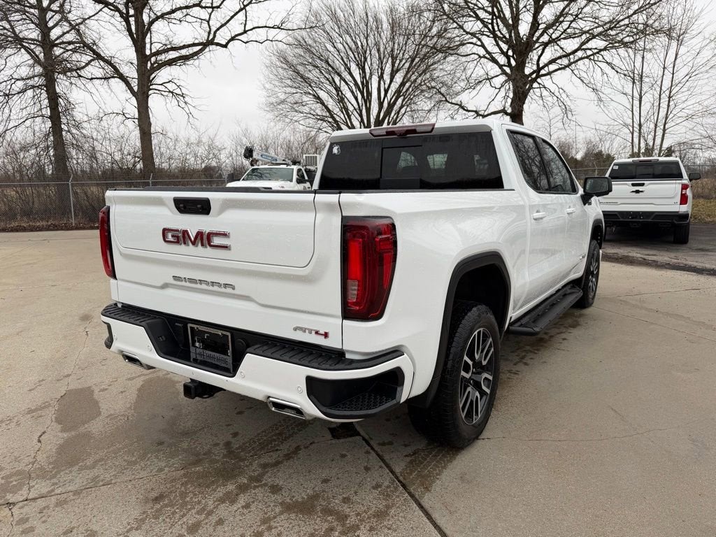 2023 GMC Sierra 1500 AT4