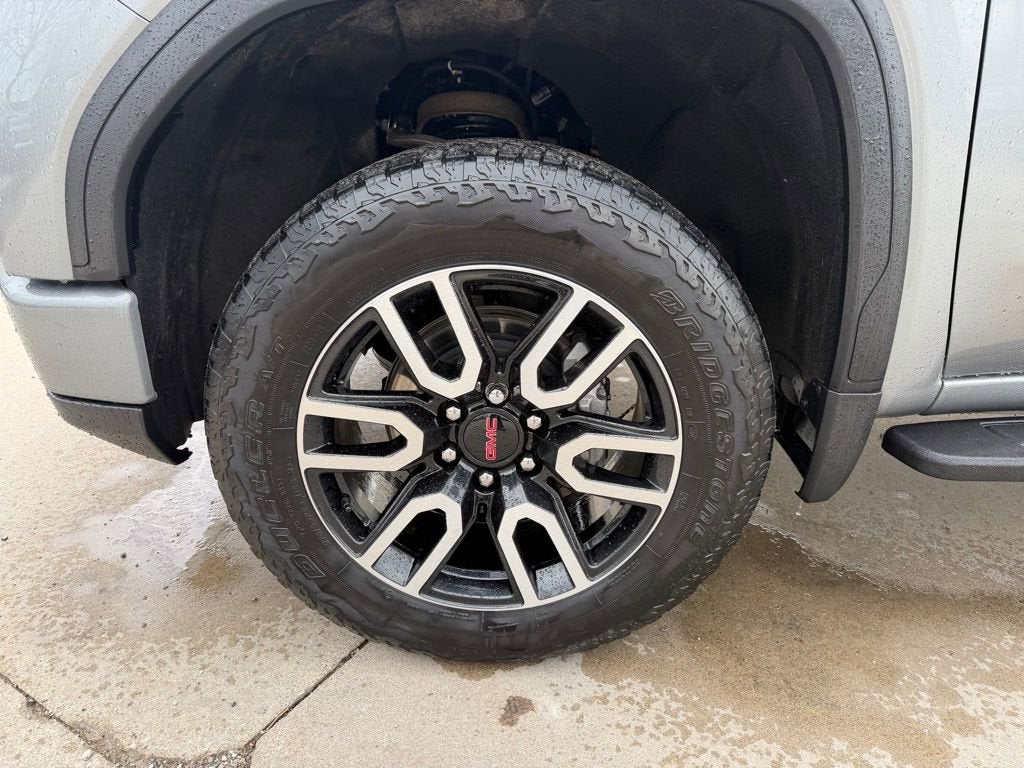 2024 GMC Sierra 1500 AT4