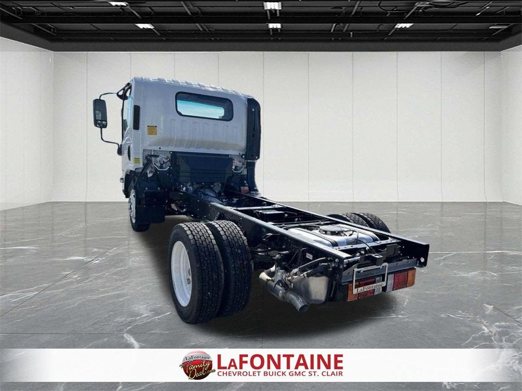 2024 Chevrolet Low Cab Forward 4500 Base