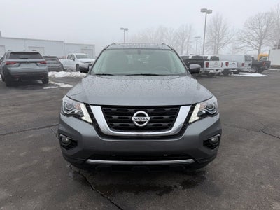 2020 Nissan Pathfinder SL
