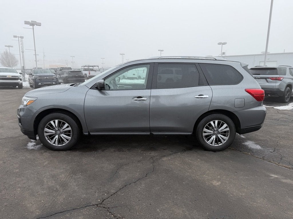 2020 Nissan Pathfinder SL