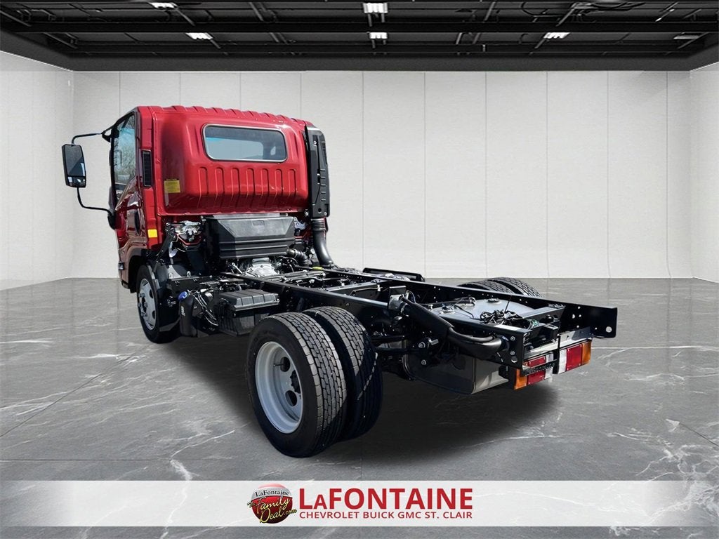 2024 Chevrolet Low Cab Forward 5500 HD Base