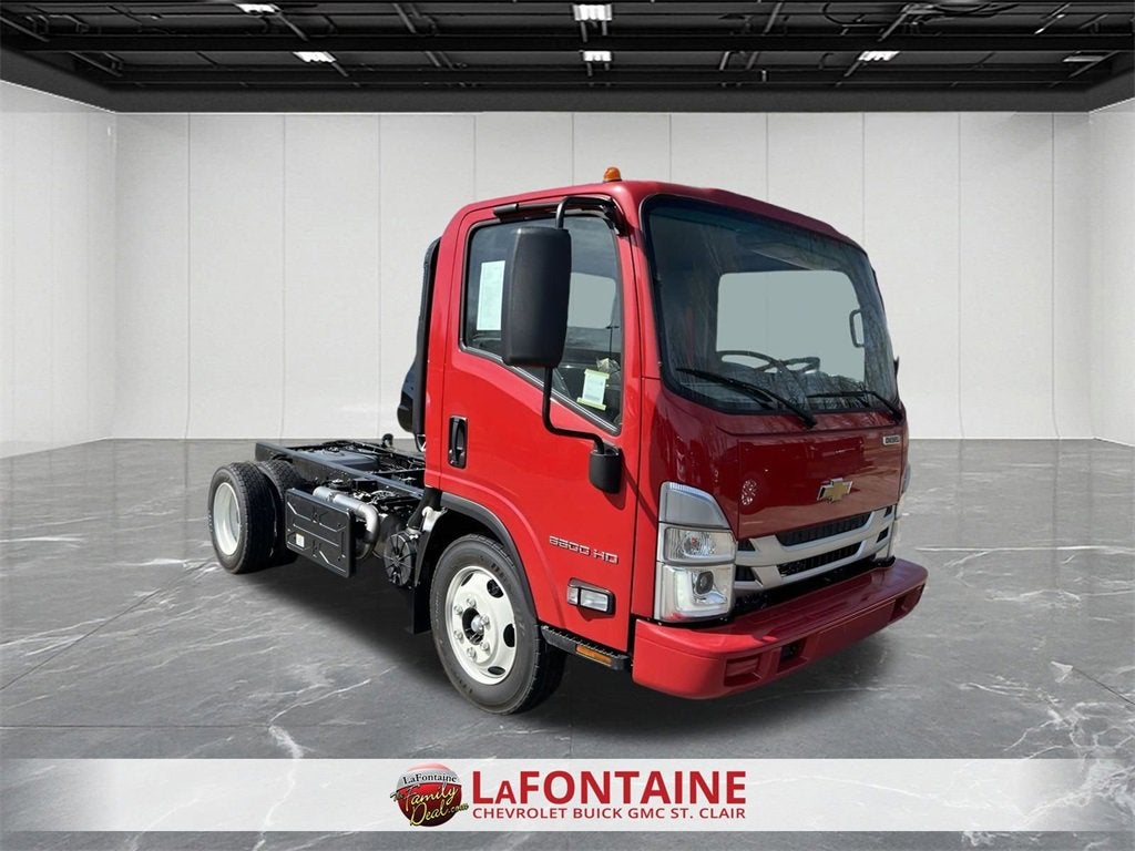 2024 Chevrolet Low Cab Forward 5500 HD Base