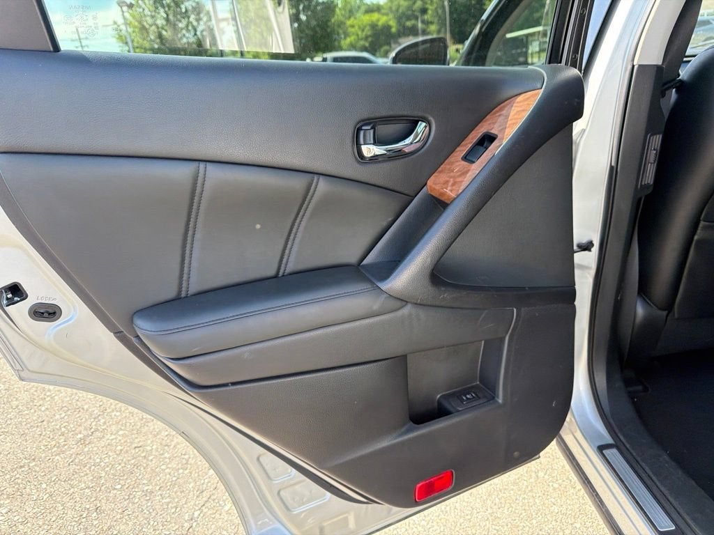2012 Nissan Murano LE