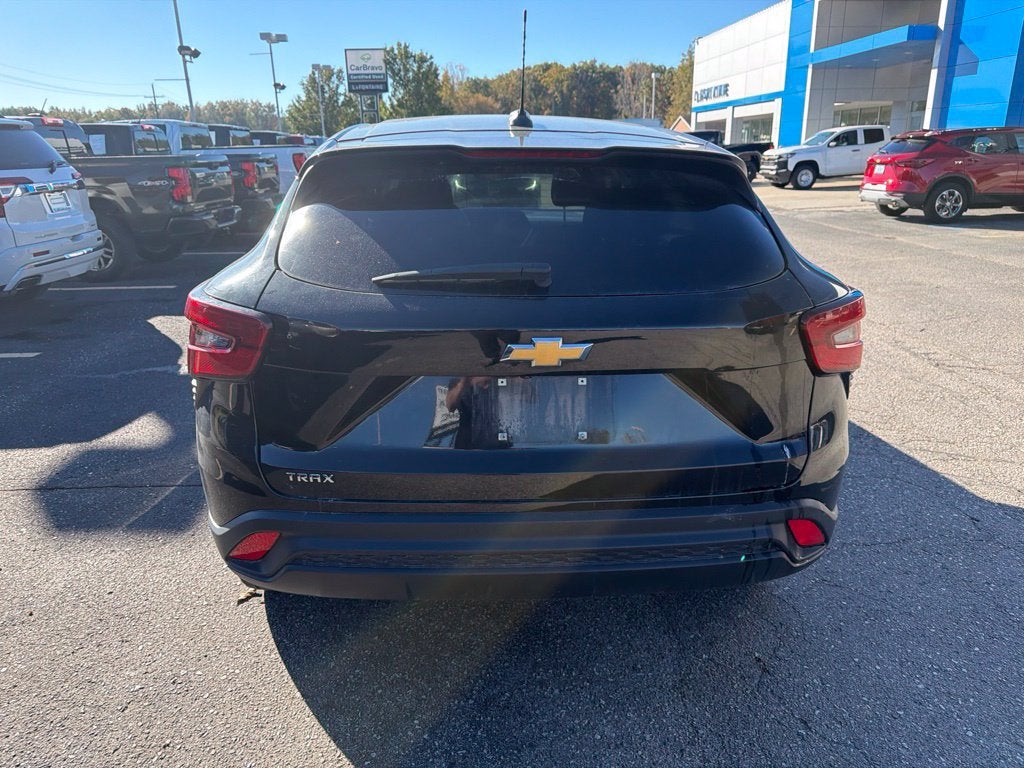 2024 Chevrolet Trax LS