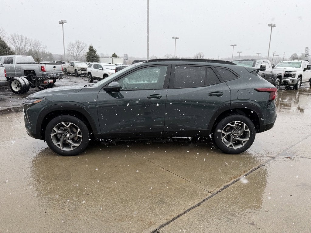 2025 Chevrolet Trax LT