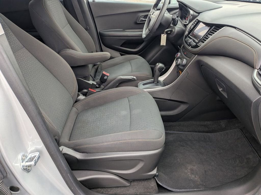 2022 Chevrolet Trax LS