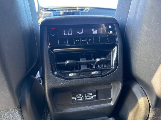 2024 Jeep Grand Cherokee L Laredo 4x4