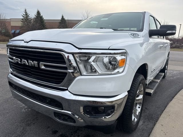 2020 RAM 1500 Big Horn Crew Cab 4x4 5'7" Box