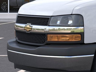 2026 Chevrolet Express Passenger 1LT