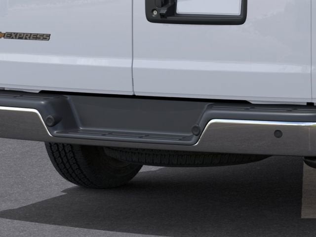2026 Chevrolet Express Passenger 1LT