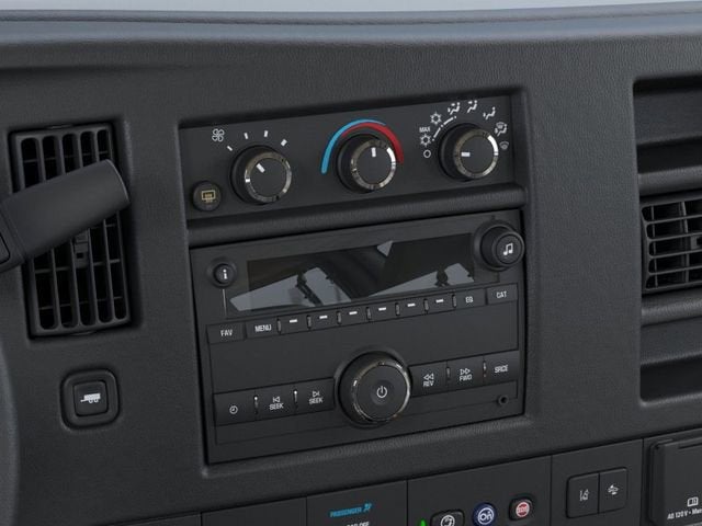 2026 Chevrolet Express Passenger 1LT