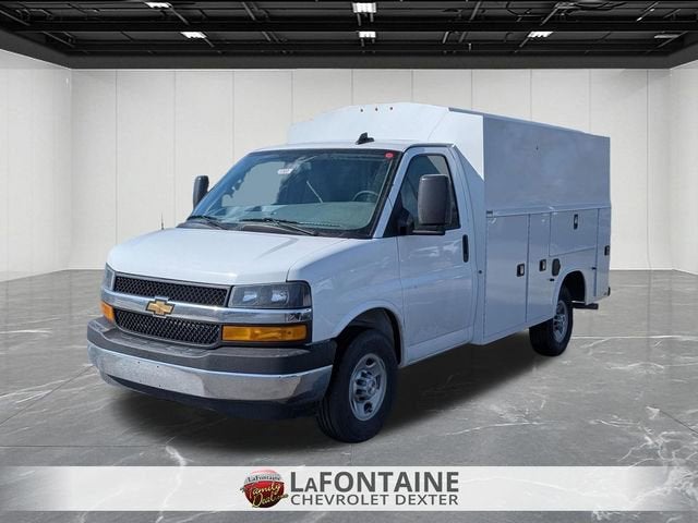 2026 Chevrolet Express Cutaway 3500 1WT
