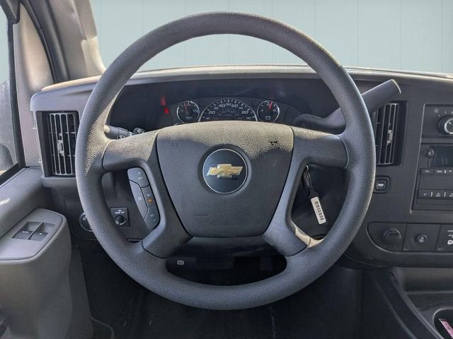 2026 Chevrolet Express Cutaway 3500 1WT