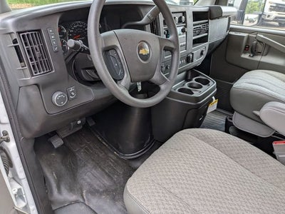 2024 Chevrolet Express Cutaway 3500 1WT