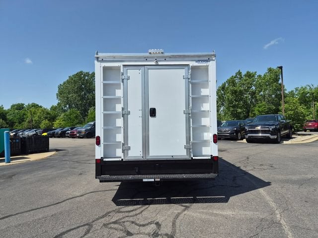 2026 Chevrolet Express Cutaway 3500 1WT