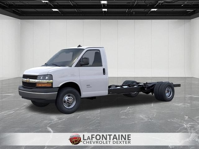 2026 Chevrolet Express Cutaway 4500 2WT