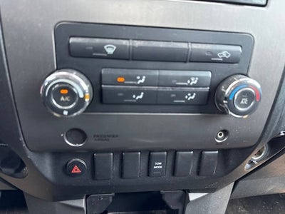 2009 Nissan Titan SE