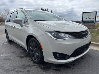 2020 Chrysler Pacifica Hybrid Limited