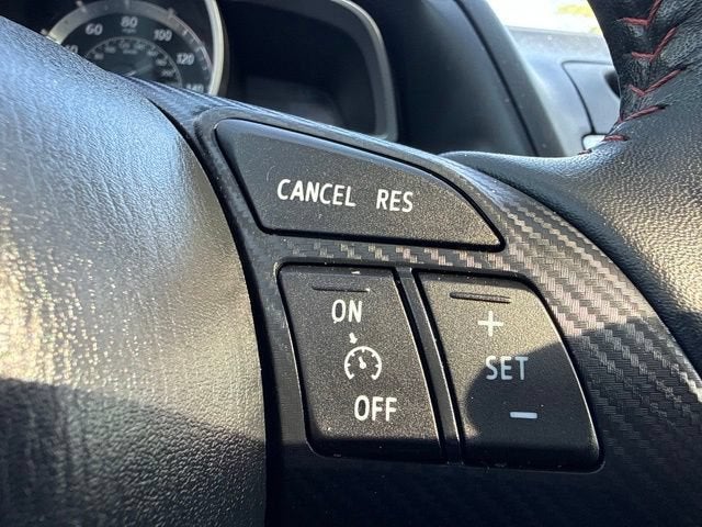 2016 Mazda Mazda3 Hatchback i Grand Touring