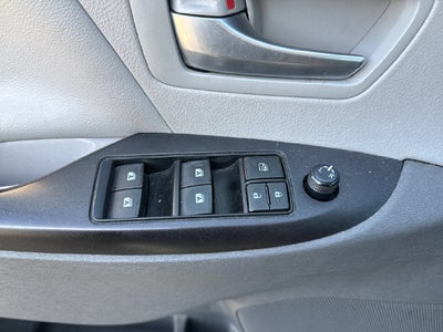 2017 Toyota Sienna LE