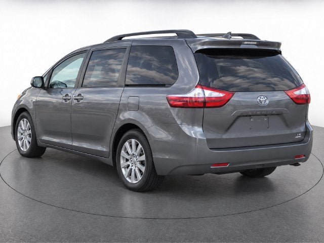 2017 Toyota Sienna LE