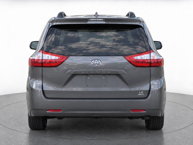 2017 Toyota Sienna LE